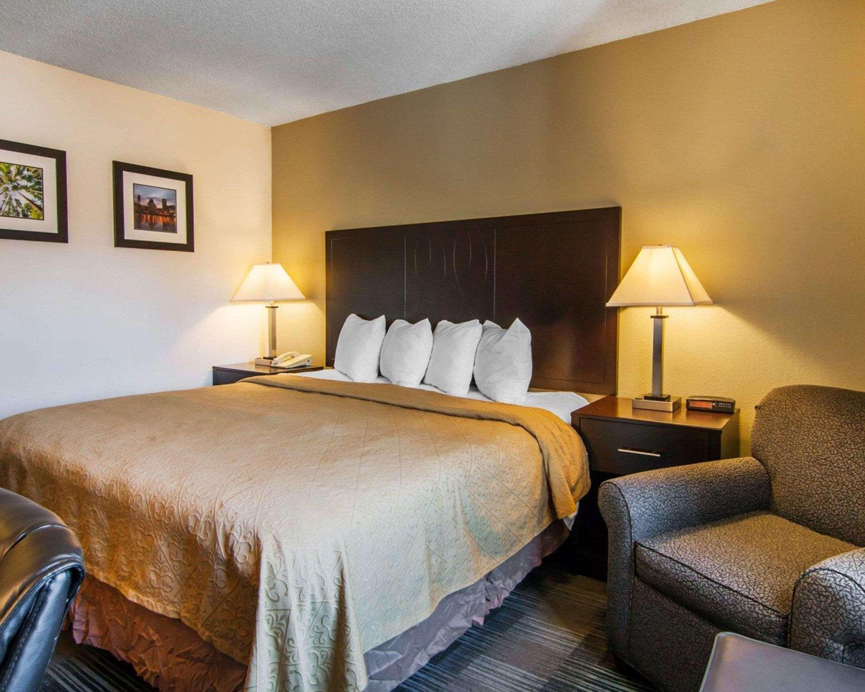 Quality Inn Tigard Portland Southwest Buitenkant foto