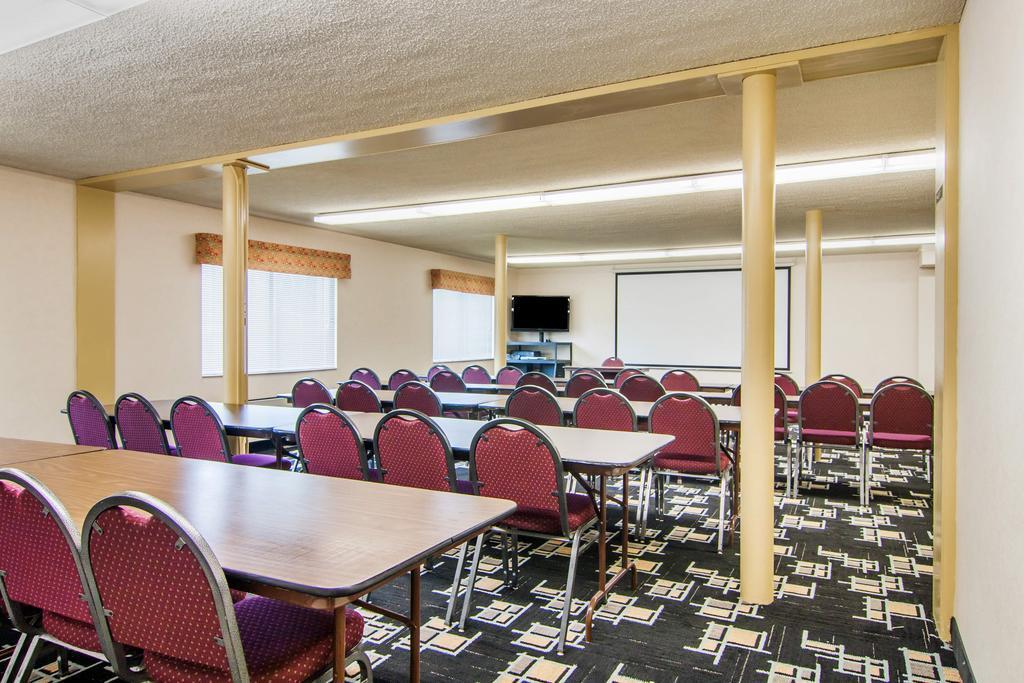 Quality Inn Tigard Portland Southwest Buitenkant foto
