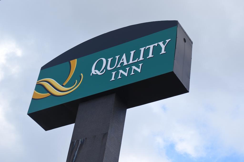Quality Inn Tigard Portland Southwest Buitenkant foto
